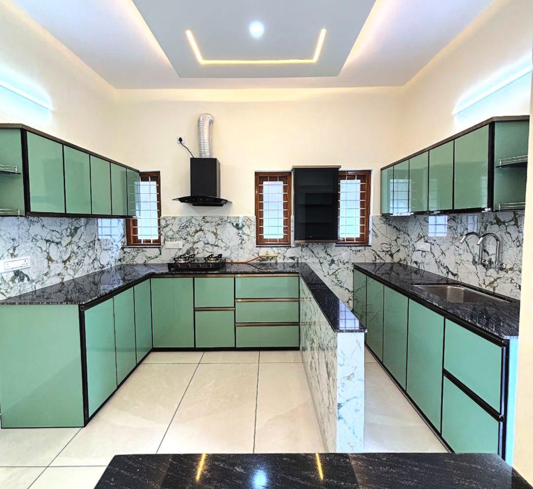 4 BHk